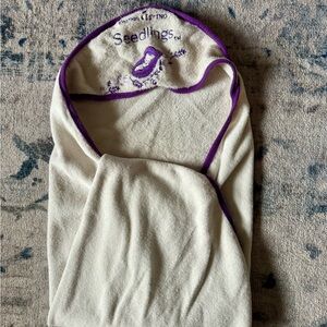 Young Living Seedlings Hooded Towel - Cream and Purple